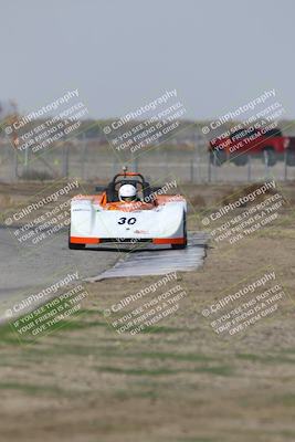 media/Oct-25-2025-CalClub SCCA (Sat) [[34c778dfbe]]/Group 5/Qualifying/
